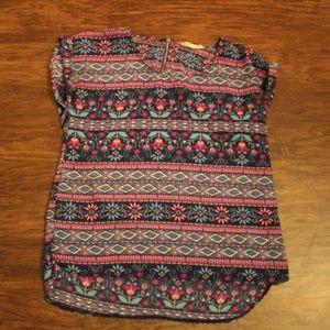 Patterned super cute blouse